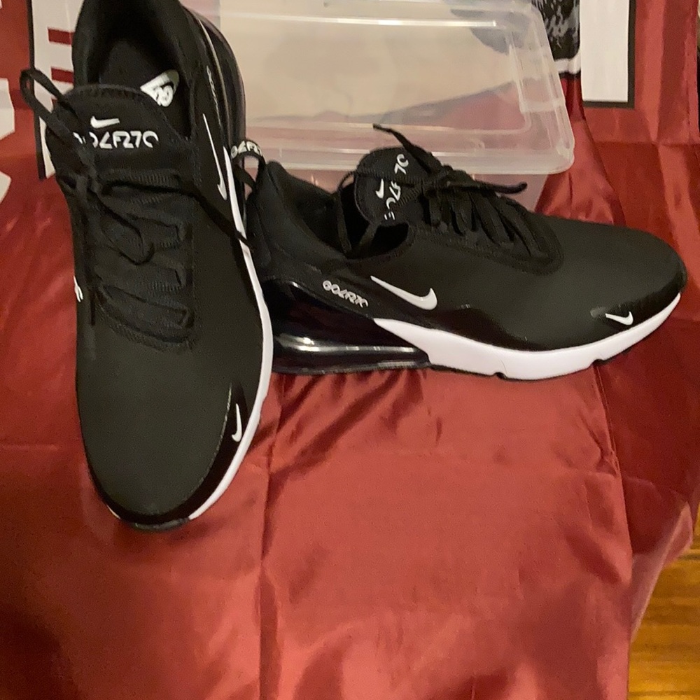 Nike Air Max. New no box.
